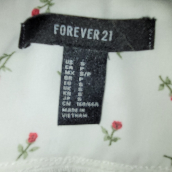 🌹Forever 21 White Rosebud Print Apron Style Romper W/Adjustable Straps Sz Small - Picture 4 of 6